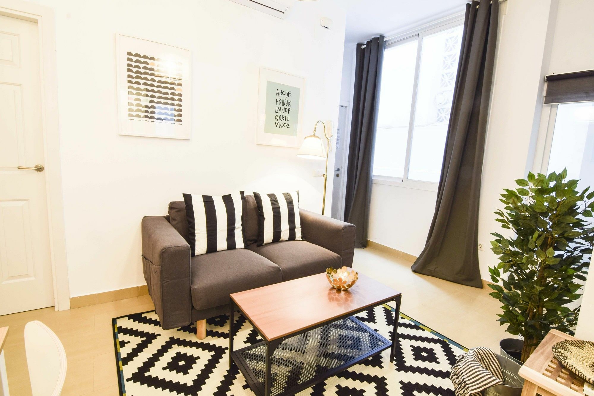 Letmalaga Center White Apartment Exterior photo